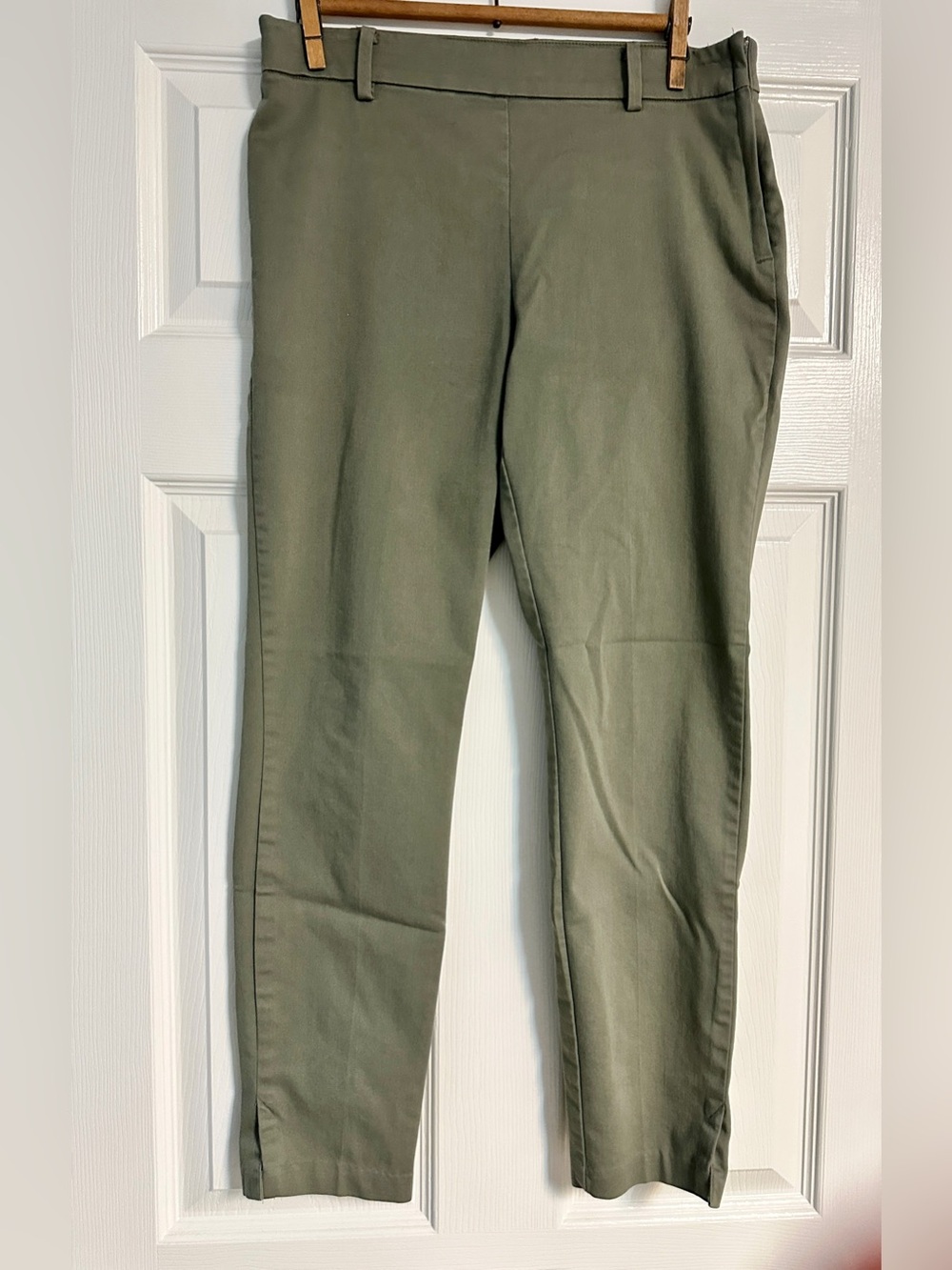H&M Olive Green Cropped Straight-Leg Pants
